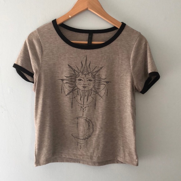 Tilly’s Boho Tee - Picture 1 of 6